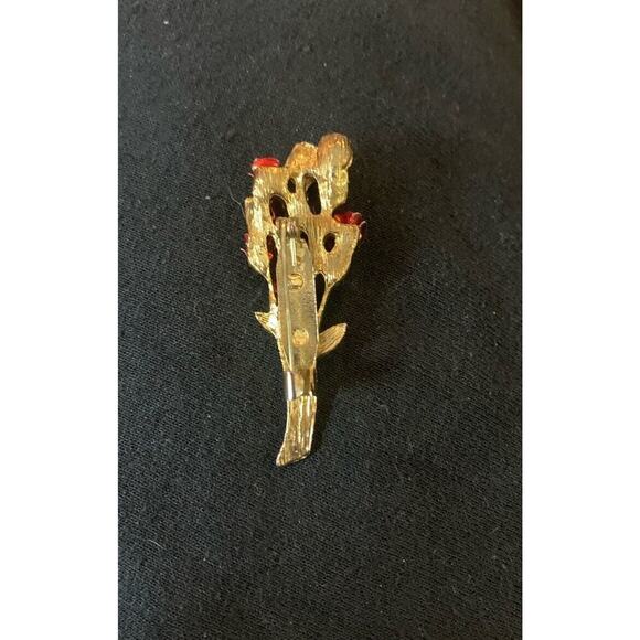 Vintage Bouquet Of 12 Red Enameled Roses On Gold Tone Brooch Pin - Picture 4 of 5